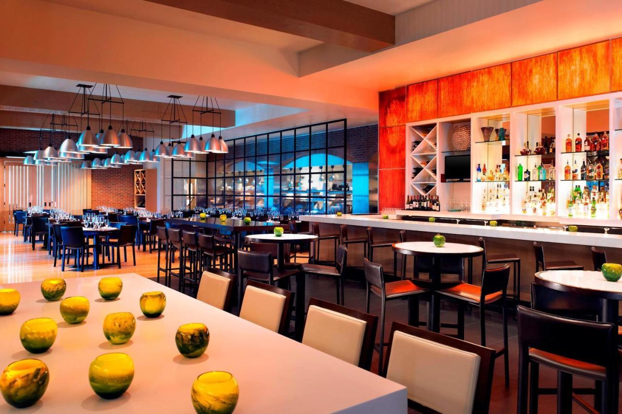 The Westin Houston, Memorial City Екстер'єр фото